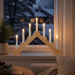 Schwedenleuchter natur aus Holz mit 7 elektrischen Kerzen und warmweißem Licht, klassische Weihnachtsdekoration für Fensterbank und Wohnraum, 39 cm.