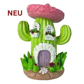 Gartenfigur eines grünen Kaktus‑Wichtelhauses mit rosa Dach, Blumen und Solar‑LED, 21 cm hoch.