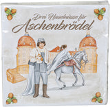 Servietten mit der Aufschrift: "Drei Haselnüsse für Aschenbrödel" und mit Prinz, Aschenbrödel auf Pferd, Schloss Moritzburg 