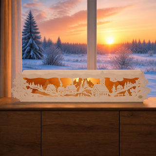 LED Schwibbogenerhöhung „Stadtlandschaft“ aus naturfarbenem Holz mit filigraner Stadtkulisse, Kirche, winterlichen Häusern und stimmungsvoller LED-Beleuchtung, 78 cm, dekorativer Sockel für Schwibbögen und festliche Fensterdekoration.
