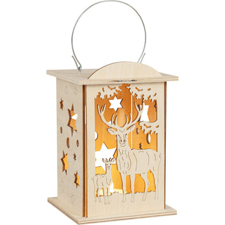 Holzlaterne „Wald“ mit filigran ausgesägtem Hirsch‑ und Kitzmotiv sowie Sternöffnungen, geeignet für Teelicht oder LED‑Beleuchtung. Teelichtbeleuchtet