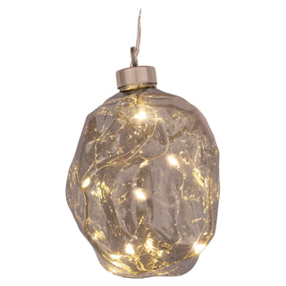 Grauer, strukturierter LED-Glasnugget zum Aufhängen, 10 cm hoch, mit warmweißer Beleuchtung im Inneren, betrieben mit Batterien und ausgestattet mit einer Timerfunktion.