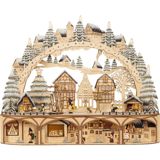 Holz-Lichterbogen „Weihnachtsmarkt“ mit 12 warmweißen LEDs, 60 cm breit, batteriebetrieben oder mit Trafo für Netzbetrieb, inklusive Timerfunktion. Darstellung beleuchtet von vorn.