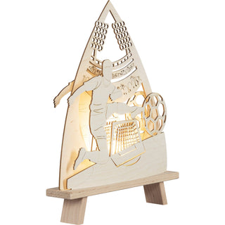 Die beleuchtete Fußballer-Deko-Spitze aus Holz wird hier in schräger Ansicht aufgeführt. Bild 3.