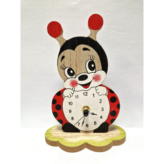 Marienkäfer mit Uhr