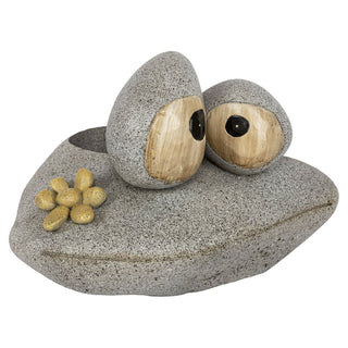 Das Pflanzgefäß in Frosch-Optik besteht aus Polyresin_2