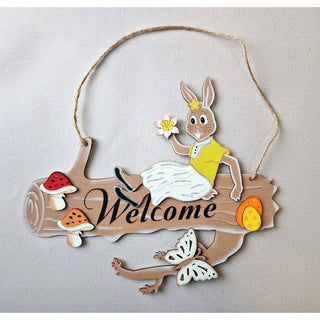 Willkommensschild, Häsin auf Baumstamm, zum Aufhängen