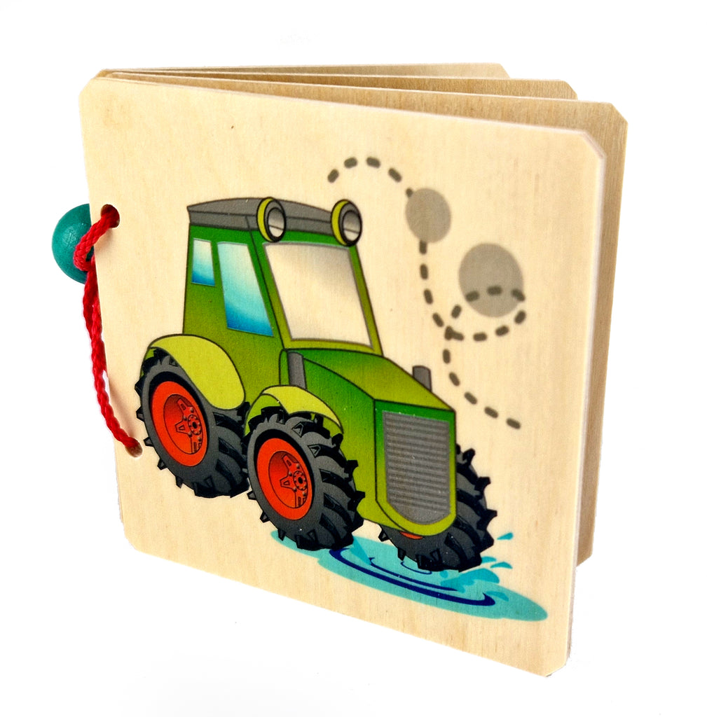 Bilderbuch aus Holz mit Traktor und Pfütze
