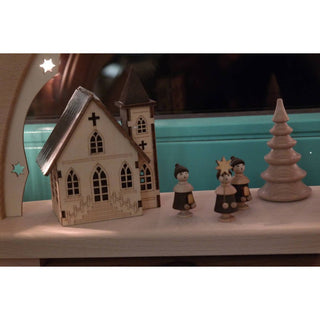 Hier ist an der Kirche, die singende Kurrente am Weihnachtsbaum vergrößert dargestellt. Bild 2.