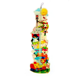 Farbig bedruckte Messlatte mit Eisenbahn-Motiv