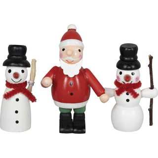 5 cm hohes Figuren-Set , bestehend aus einem Weihnachtsmann und 2 Schneemännern. Ein Schneemann trgt einen roten Schal und einen Besen. Der zweite Schneemann hat auch einen roten Schal und einen Holzstab in der Hand.