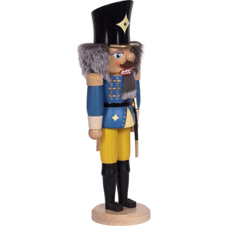 Von der Seite zu sehen ist hier, der Husar-Nussknacker in blau. Bild 9.