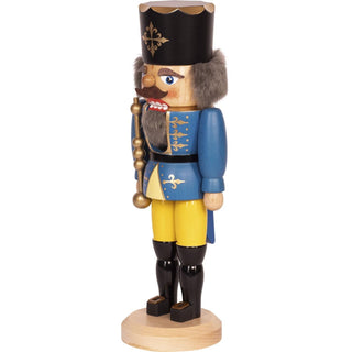 Der Nussknacker König ist hier im Seitenprofil in blau abgebildet. Bild 8.