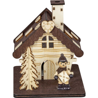 Räucherhaus Hänsel vor dem Knusperhaus