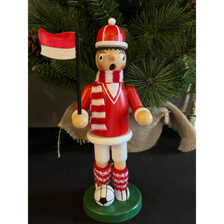 22 cm hohes Räuchermännchen Fußballer in rot mit weißen Accesoirs